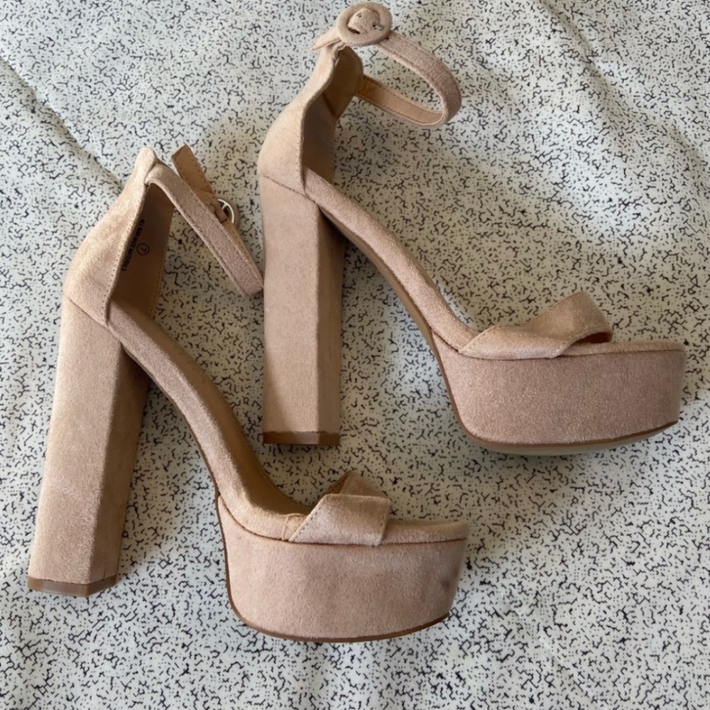 Pink nude heels